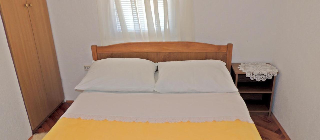 Apartman Husic Pag Town Exterior foto