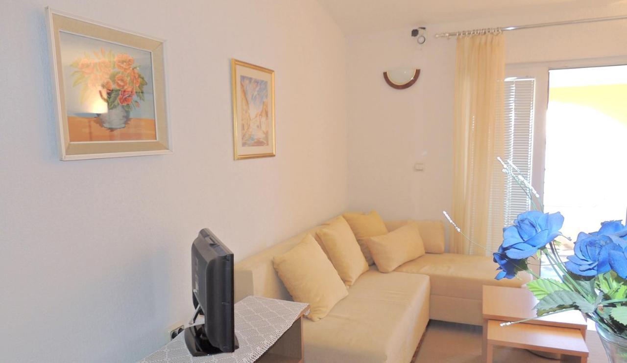 Apartman Husic Pag Town Exterior foto