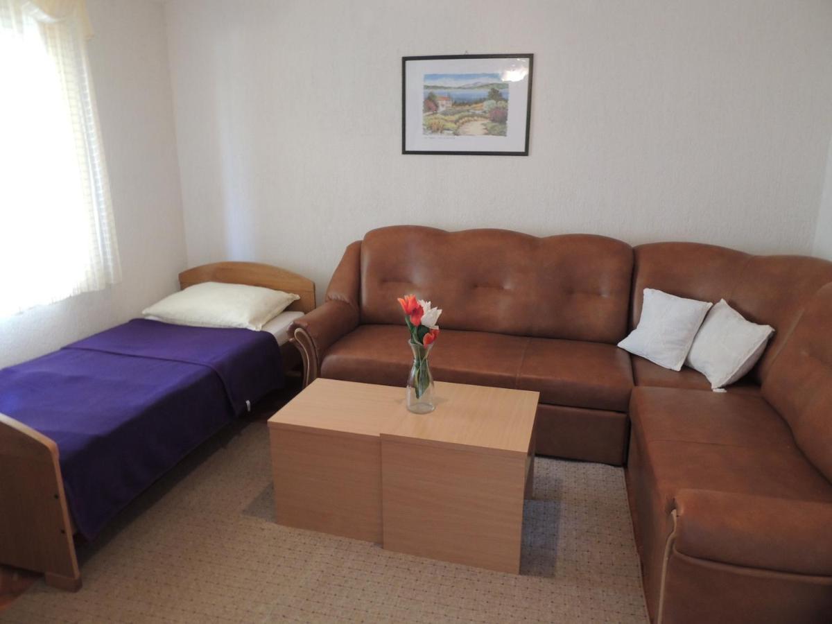 Apartman Husic Pag Town Exterior foto